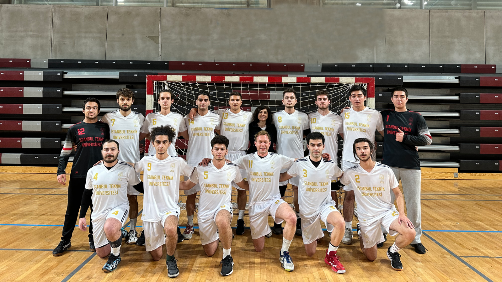 voleybol_1600x900reklamsiz voleybol_1600x900reklamsiz